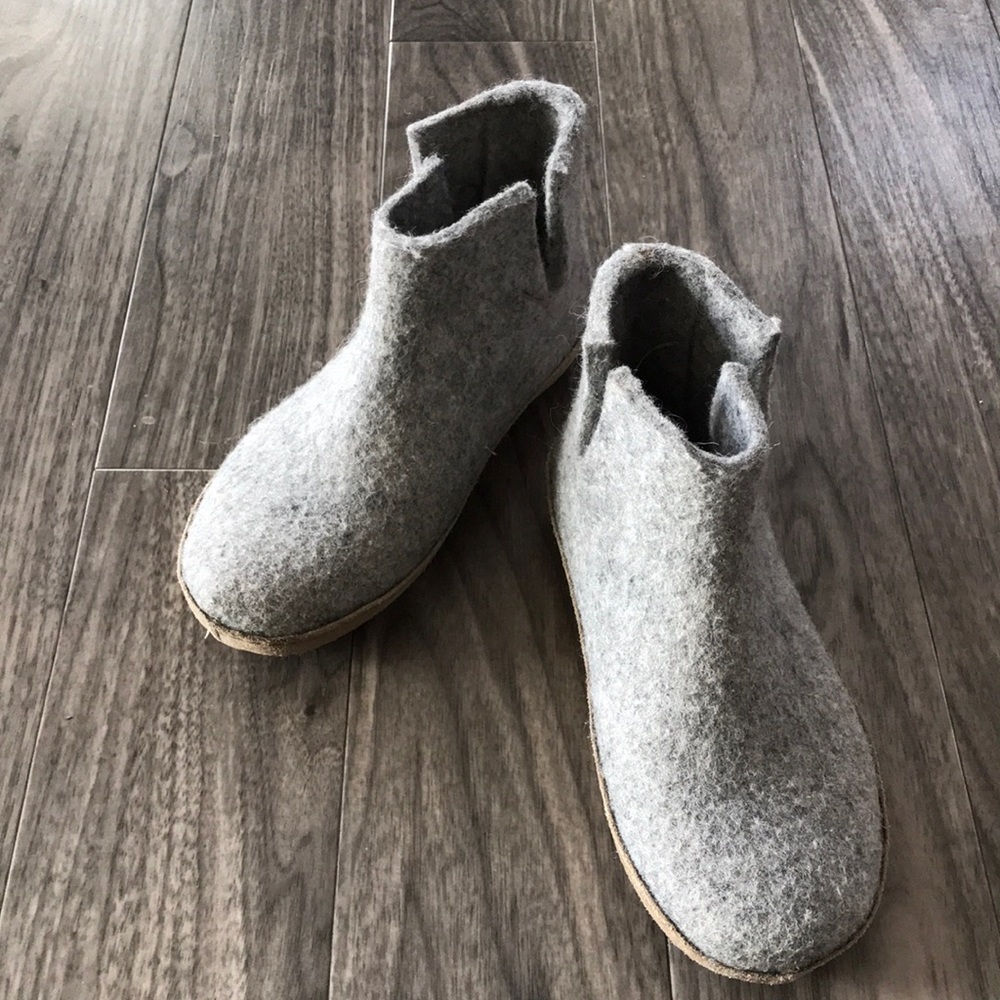 Size 36(6) grey Glerups boots with leather sole